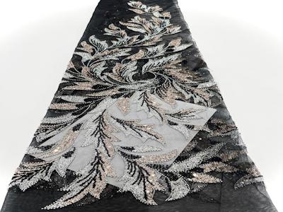 Как черное полиэфирное кружево может преобразить ваш вечерний образ